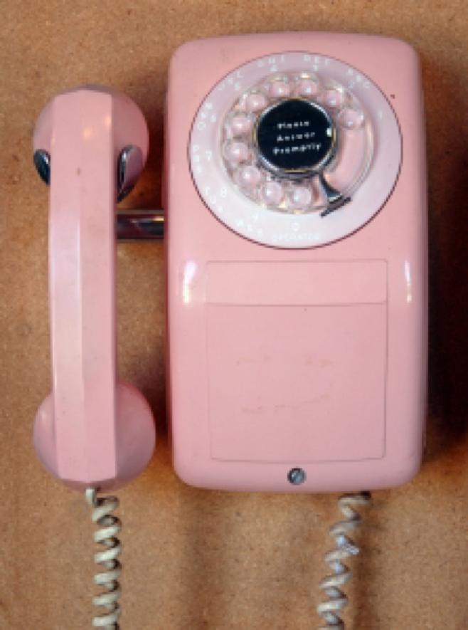 1353144_pink_telephone.jpg