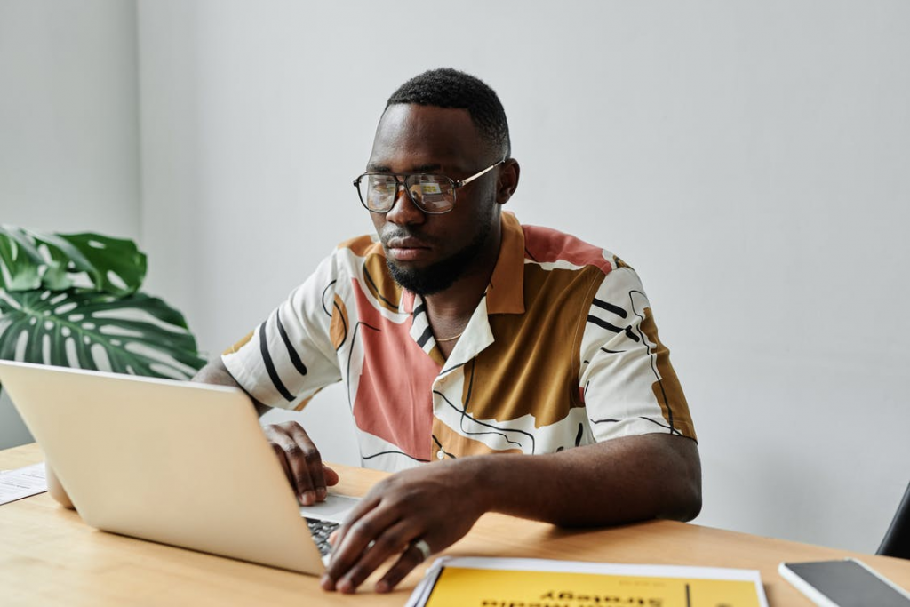 Man using a training management system